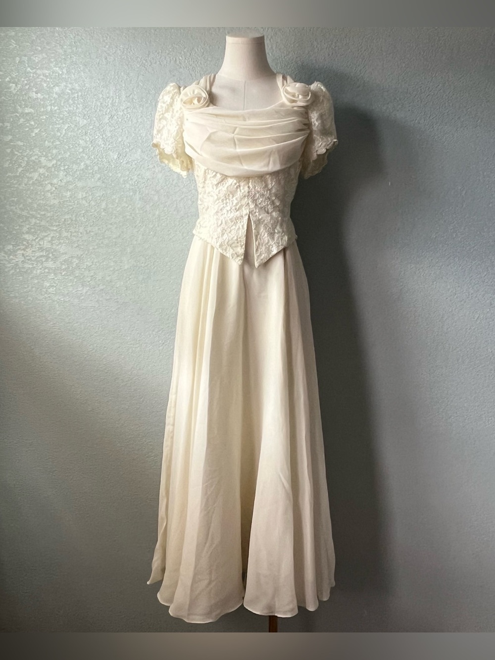 Vintage Copia USA Ivory Lace Chiffon Formal Gown Dress Size M Romantic Bridal